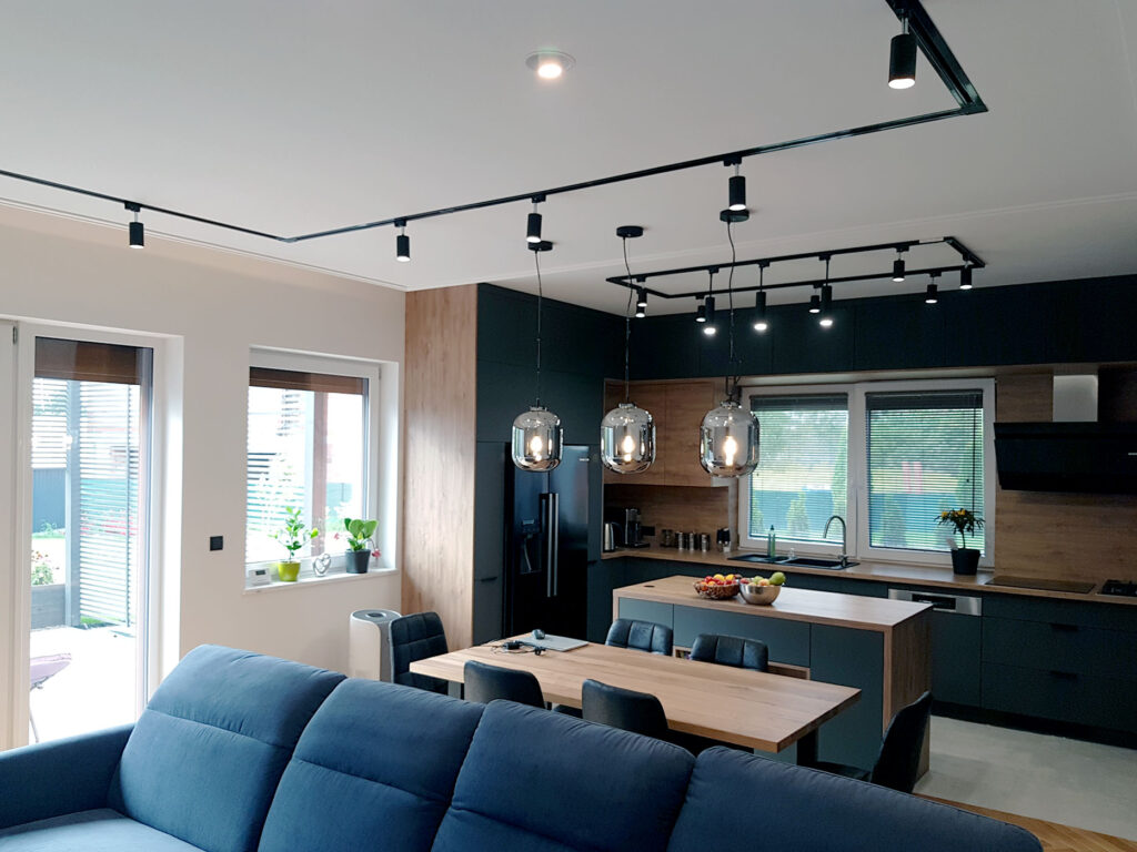 Kompleksowy remont mieszkania Warszawa – nowoczesne wnętrze po wykończeniu pod klucz